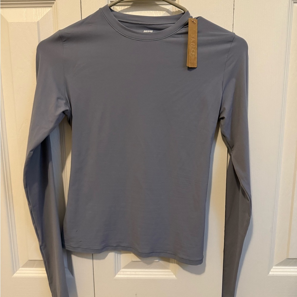SKIMS Fits Everybody Long Sleeve Top in Slate